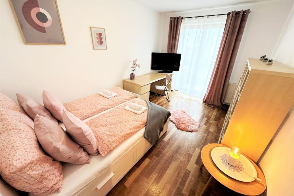 Exclusive Penthouse Near Citycenter 120M2 +Netflix Kraków Zewnętrze zdjęcie