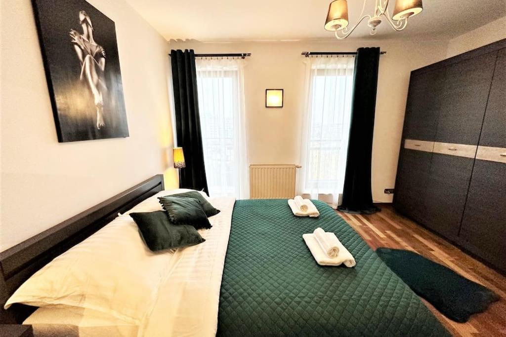 Exclusive Penthouse Near Citycenter 120M2 +Netflix Kraków Zewnętrze zdjęcie